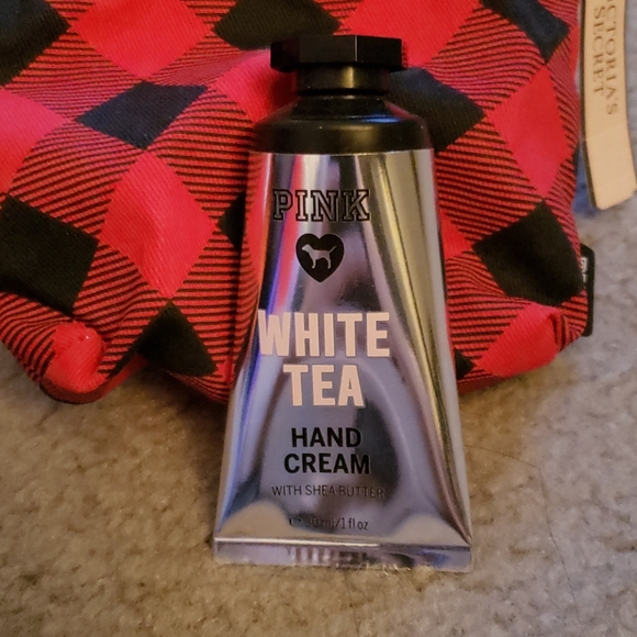 VS PINK Mini Bundle Pouch Wallet Lotion - Picture 8 of 9